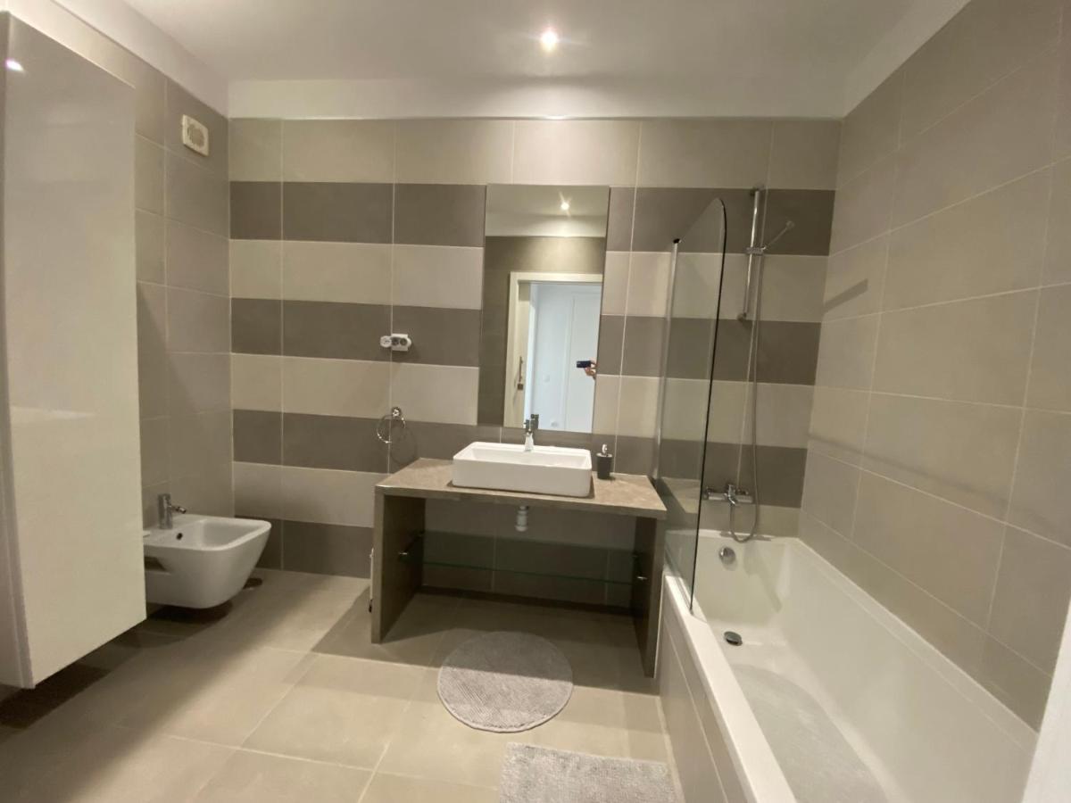 Albufeira Malpique Beach Apartment Bagian luar foto