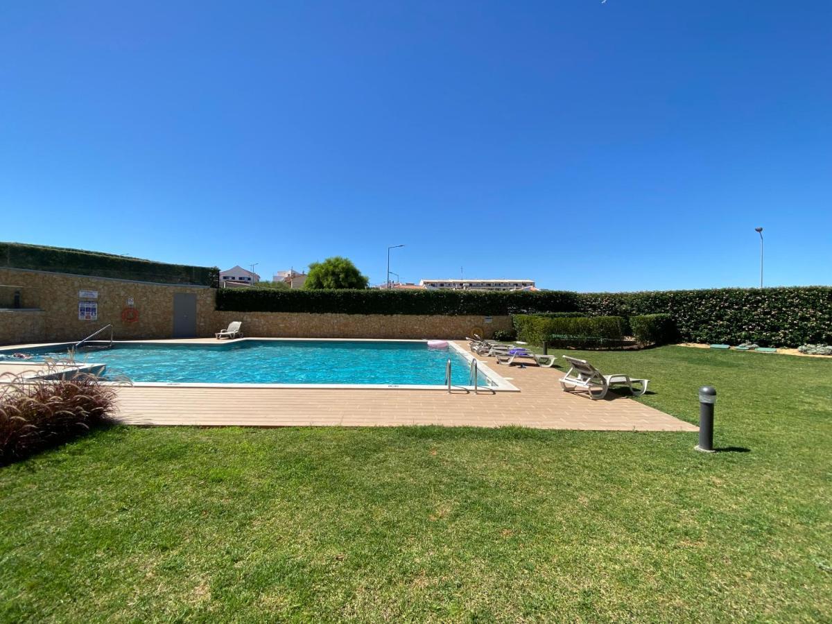 Albufeira Malpique Beach Apartment Bagian luar foto