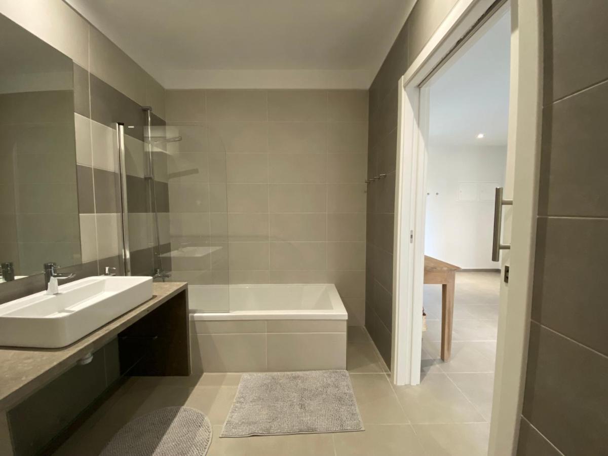 Albufeira Malpique Beach Apartment Bagian luar foto